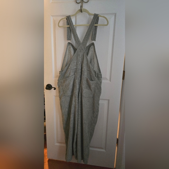 NWT We The Free Deep Trance Overalls In Thyme - Picture 9 of 10